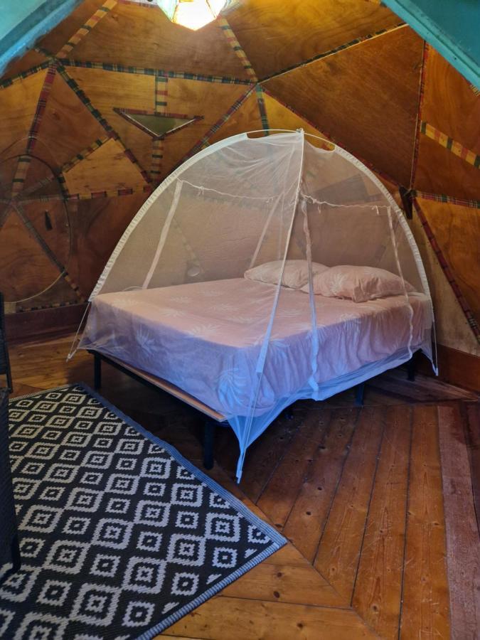 Hotel Dome En Bord De Riviere Saint-Claude Exterior foto